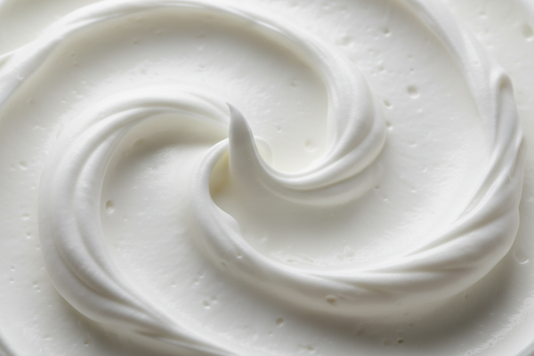 WHITE WHIPPED CREAM CLOSEUP